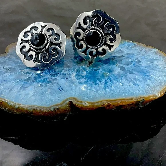 Vtg. Sterling Silver Onyx Clip On Earrings (925) Mexico - Picture 3 of 6